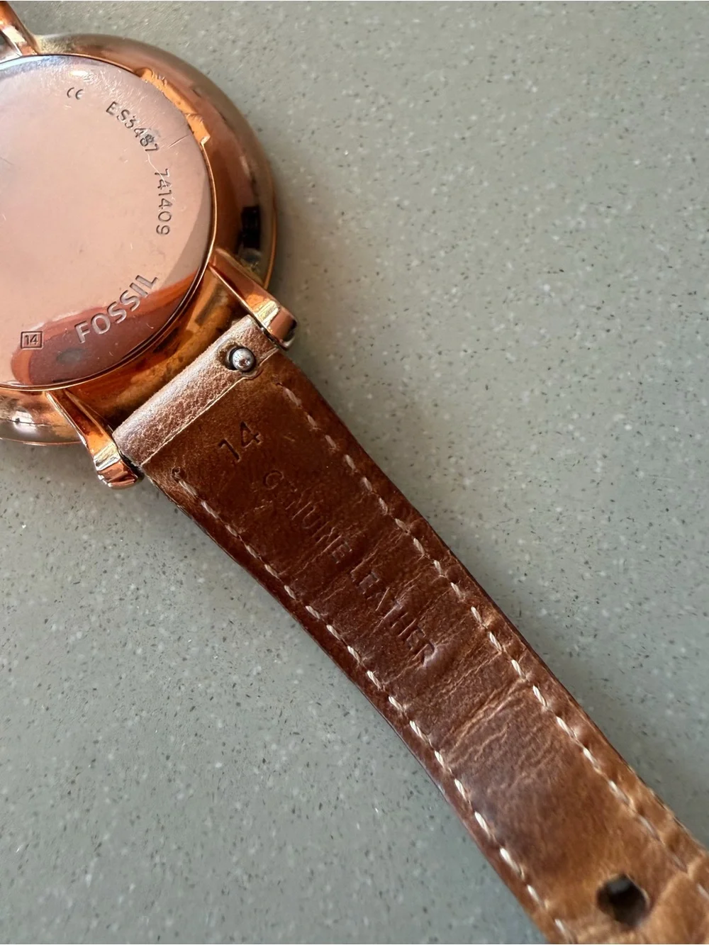 Fossil women’s Brown Leather Strap Watch - Classic Rose Gold Dial